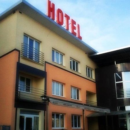 Hotel Hokejka Prievidza Eksteriør bilde