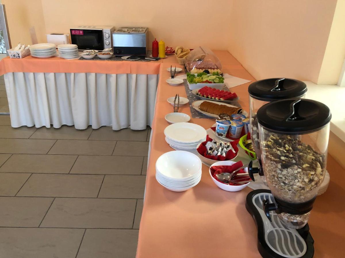 Hotel Hokejka Prievidza Eksteriør bilde