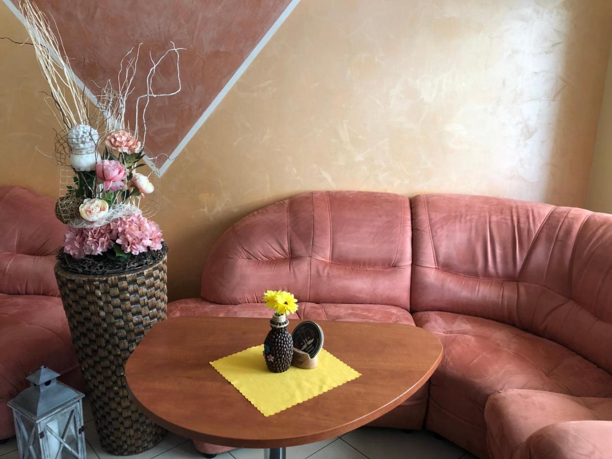 Hotel Hokejka Prievidza Eksteriør bilde