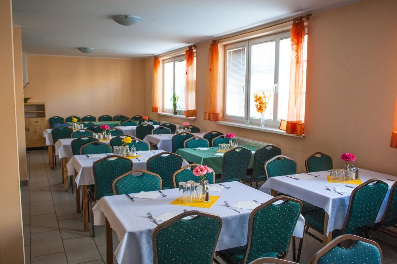Hotel Hokejka Prievidza Eksteriør bilde