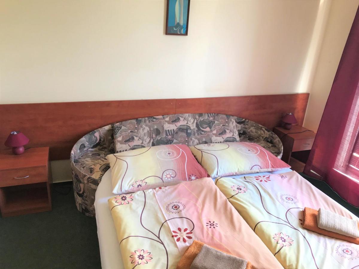Hotel Hokejka Prievidza Eksteriør bilde